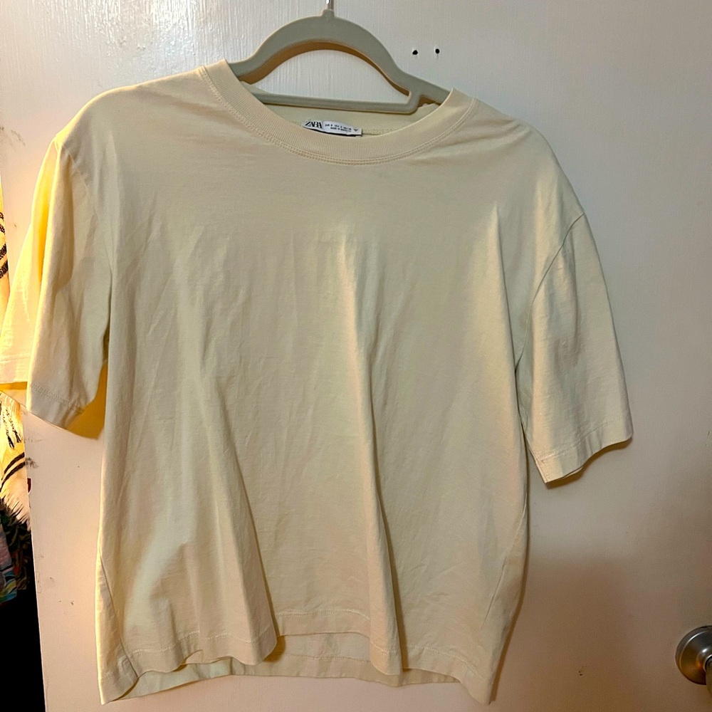 Womans Zara open-back t-shirt